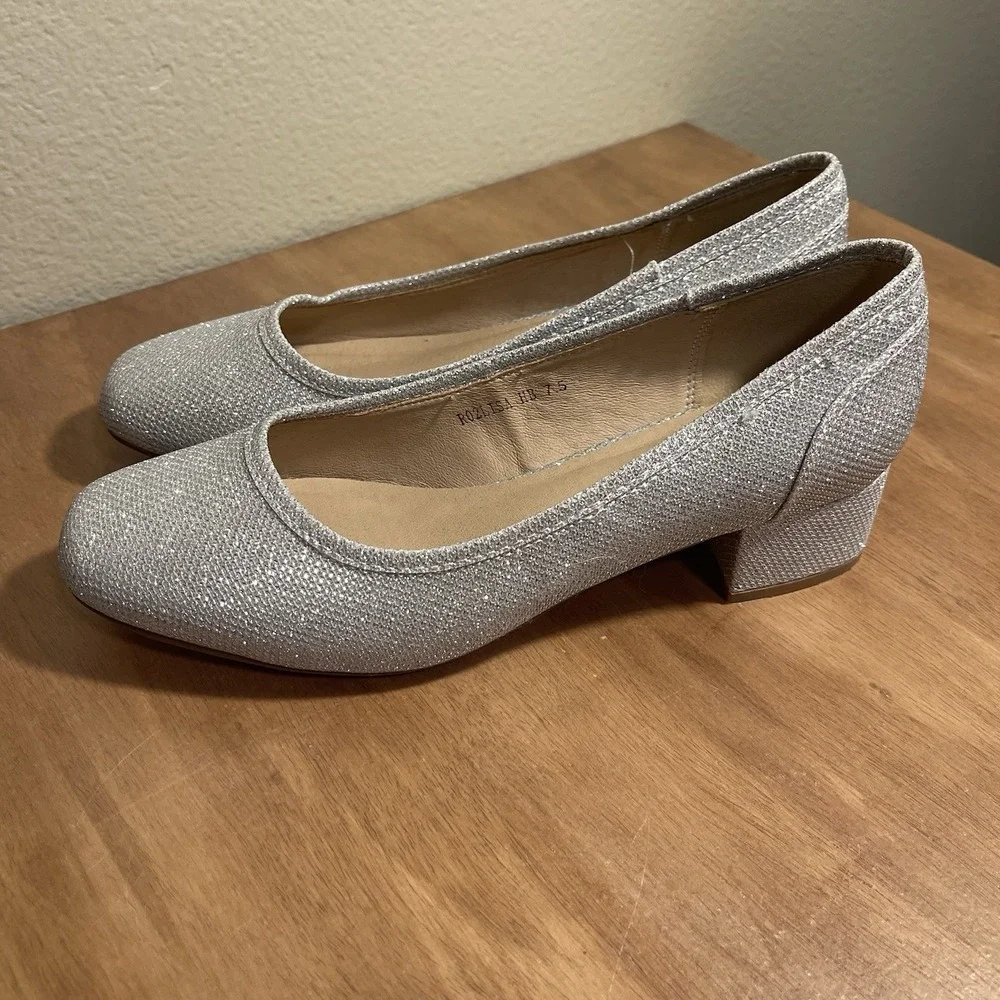 NEW IDIFU Chunky Block Heel Silver Glitter Pumps Glam Event Disco RO2LISA Sz 7.5